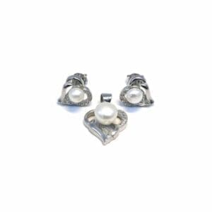 Perlenohrringe mit weißem Stein aus Sterlingsilber mit Herzanhänger